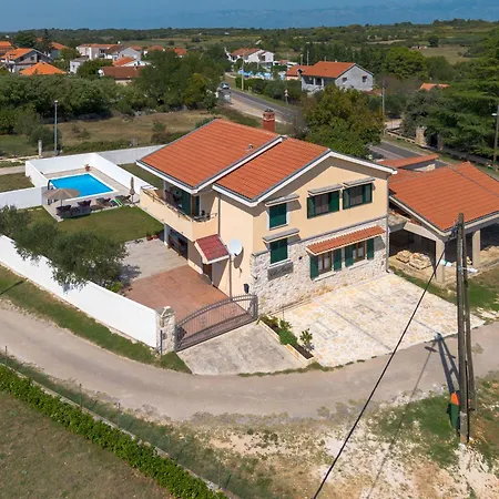 Apartment Slavija Brisevo